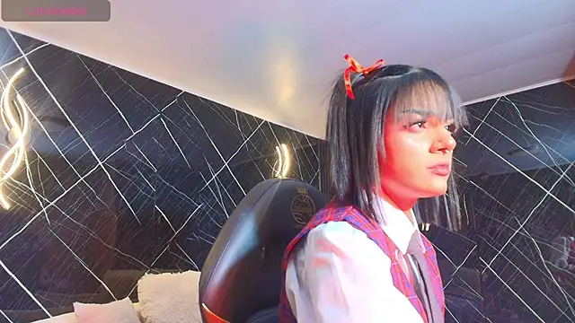 Milu carbajal x online show from July 25, 2026, 3:15 am