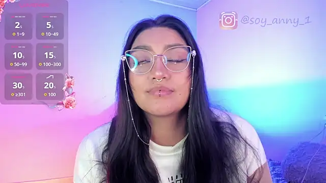 soy-anny1 online show from January 14, 2026, 4:51 am