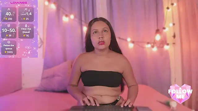 Snapshot of paula_desire chatting on November 28, 2025, 8:00 pm paula desire online show from November 28, 2025, 8:00 pm