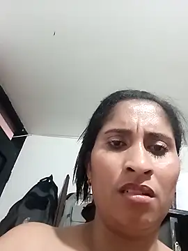 Snapshot of CarolinaNavas33 chatting on November 29, 2025, 2:09 pm CarolinaNavas33 online show from November 29, 2025, 2:09 pm