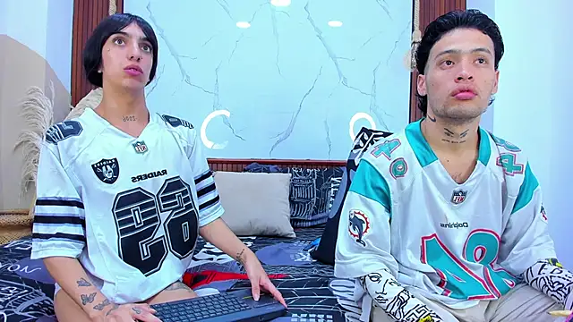 Loversinfire2 online show from February 24, 2026, 3:43 pm