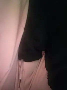 Lousii online show from March 18, 2026, 7:44 am