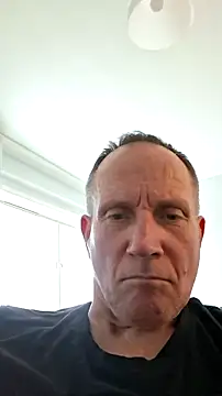 Snapshot of JonnaCD chatting on April 16, 2026, 12:50 pm JonnaCD online show from April 16, 2026, 12:50 pm