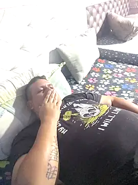 juancas38 online show from November 19, 2025, 10:32 pm