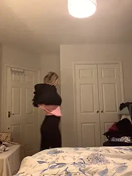 Snapshot of xoxohan11 chatting on November 25, 2025, 9:15 pm xoxohan11 online show from November 25, 2025, 9:15 pm