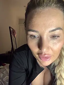 Snapshot of xoxohan11 chatting on March 26, 2026, 10:04 pm xoxohan11 online show from March 26, 2026, 10:04 pm