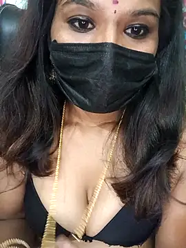 Snapshot of Premalatha_28 chatting on May 5, 2026, 12:40 am Premalatha 28 online show from May 5, 2026, 12:40 am