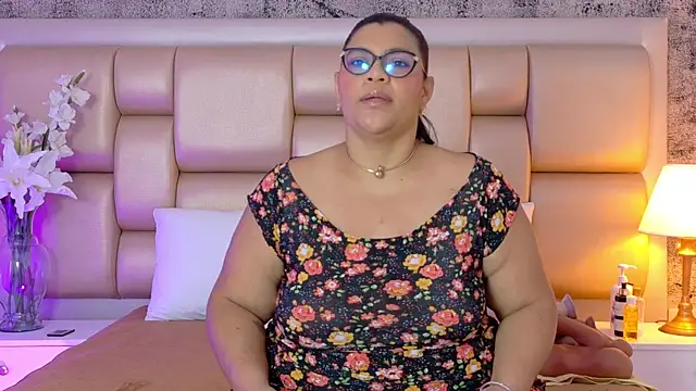 Snapshot of SelennaCooper chatting on February 11, 2026, 11:37 am SelennaCooper online show from February 11, 2026, 11:37 am