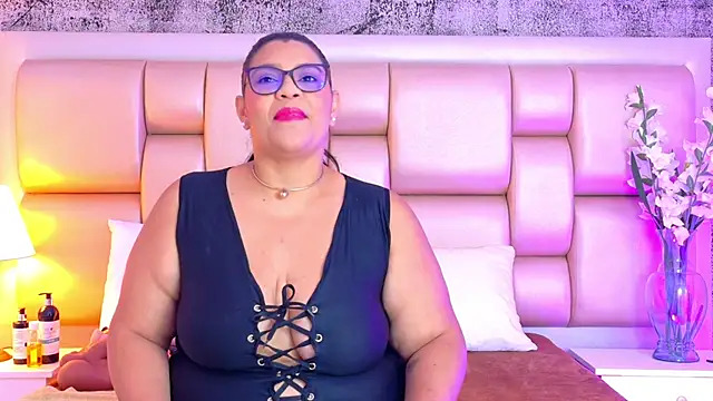 Snapshot of SelennaCooper chatting on February 24, 2026, 11:52 am SelennaCooper online show from February 24, 2026, 11:52 am