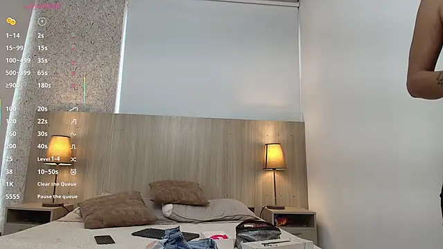 mature eva1 online show from November 19, 2025, 11:10 am