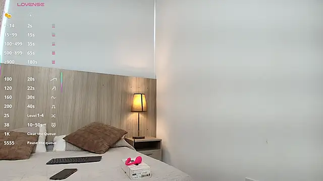 mature eva1 online show from December 1, 2025, 11:15 am