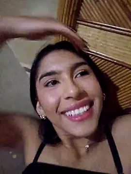 Snapshot of skinnyrox chatting on November 24, 2025, 12:54 am skinnyrox online show from November 24, 2025, 12:54 am