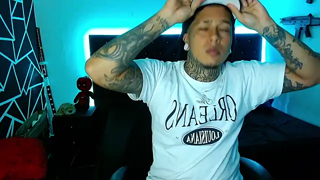 Snapshot of Zero-X9 chatting on February 10, 2026, 9:08 pm Zero-X9 online show from February 10, 2026, 9:08 pm