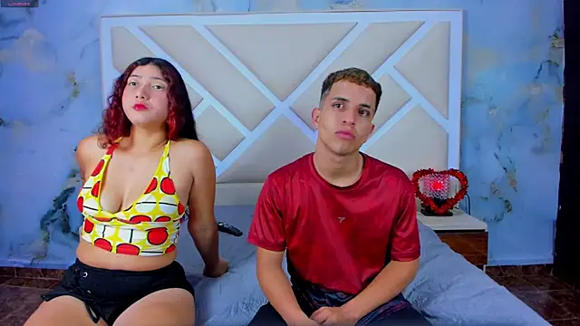 TrioPecadoVIP online show from December 5, 2025, 7:17 am