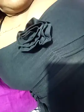 arpitaroy0 online show from March 17, 2026, 1:03 pm