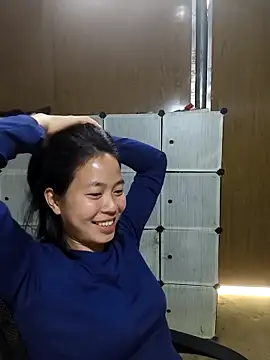 Cat-meow online show from December 23, 2025, 6:22 am