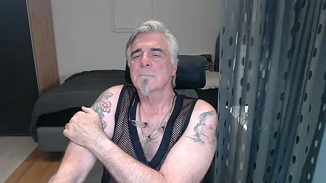 Snapshot of Buidapest chatting on July 8, 2026, 3:00 am Buidapest online show from July 8, 2026, 3:00 am