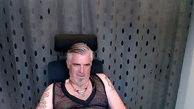 Snapshot of Buidapest chatting on July 13, 2026, 12:02 am Buidapest online show from July 13, 2026, 12:02 am