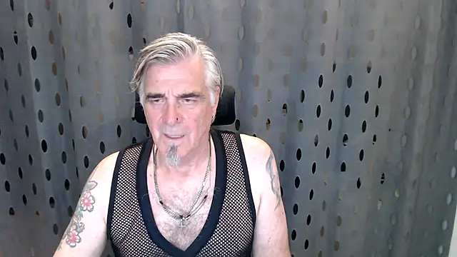 Snapshot of Buidapest chatting on July 13, 2026, 10:56 pm Buidapest online show from July 13, 2026, 10:56 pm