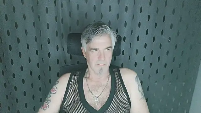 Snapshot of Buidapest chatting on July 23, 2026, 9:46 pm Buidapest online show from July 23, 2026, 9:46 pm