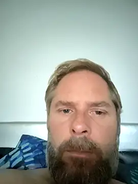 Rocolove1 online show from November 17, 2025, 9:48 am