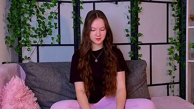 Snapshot of MelvinaEbner chatting on February 20, 2026, 7:10 am MelvinaEbner online show from February 20, 2026, 7:10 am