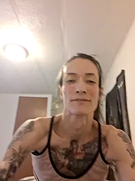 MaitressePomme3 online show from December 16, 2025, 11:48 am