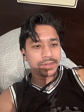 Jhonneeey online show from November 17, 2025, 1:11 am