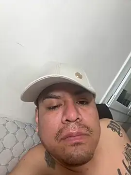 Pelotas2000 online show from November 17, 2025, 3:29 pm