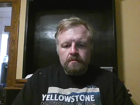 Snapshot of TheOneDonShaun chatting on May 4, 2026, 1:01 am TheOneDonShaun online show from May 4, 2026, 1:01 am