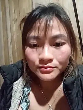 Snapshot of Lee-Thee chatting on December 1, 2025, 1:16 pm Lee-Thee online show from December 1, 2025, 1:16 pm