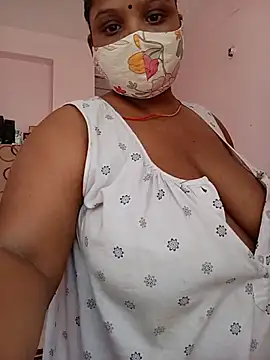 Snapshot of CUTE-LOVE-SWEETS chatting on May 31, 2026, 4:09 am CUTE-LOVE-SWEETS online show from May 31, 2026, 4:09 am