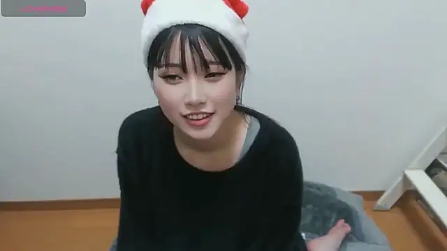 uki-japan online show from December 17, 2025, 2:23 pm