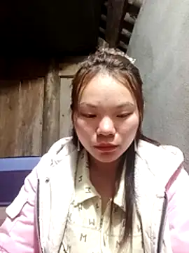 yu-zhen online show from November 30, 2025, 7:07 pm