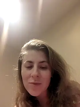 hotwetvix online show from November 17, 2025, 3:07 pm