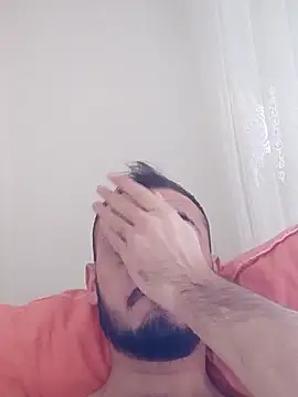 berkkderlerr online show from November 29, 2025, 8:28 am