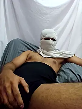 Chiplikk6009 online show from November 22, 2025, 8:52 pm