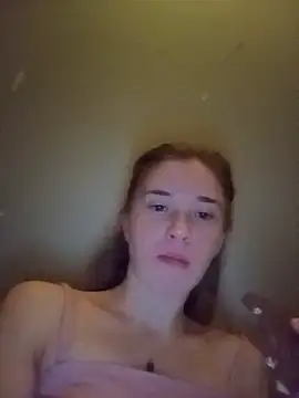 BarniLili online show from January 13, 2026, 8:58 pm