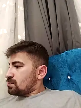 Snapshot of umtcns1 chatting on November 18, 2025, 11:37 pm umtcns1 online show from November 18, 2025, 11:37 pm