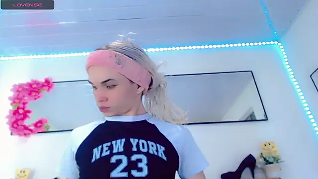 Karla hot777 online show from April 24, 2026, 12:40 pm