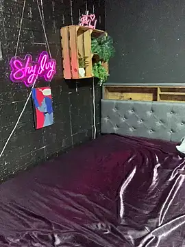 Shy-Ivy online show from March 26, 2026, 10:04 pm