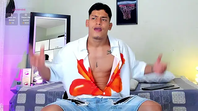 Snapshot of blorelopez chatting on April 29, 2026, 7:31 pm blorelopez online show from April 29, 2026, 7:31 pm