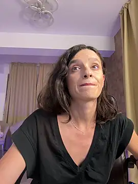 AnnaHarperX online show from September 10, 2025, 5:35 pm