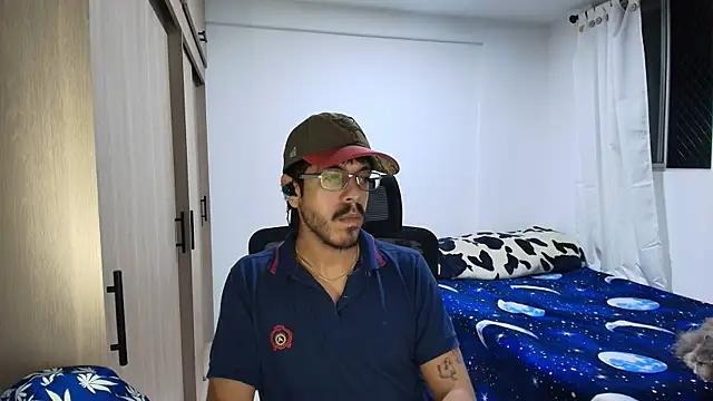 Snapshot of naitt_ chatting on November 29, 2025, 1:52 am naitt online show from November 29, 2025, 1:52 am