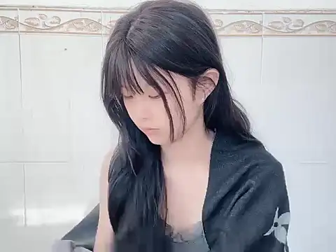 bunny-- online show from November 26, 2025, 4:02 am