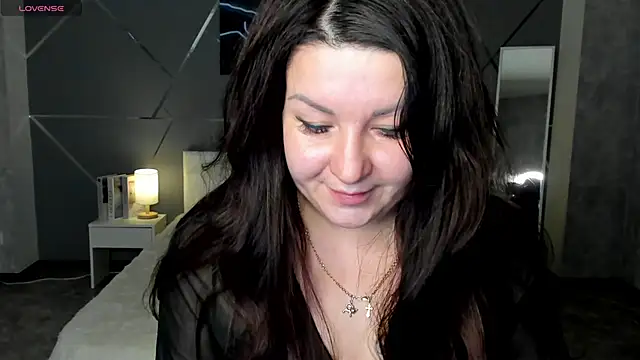 still  her online show from December 2, 2025, 1:11 am