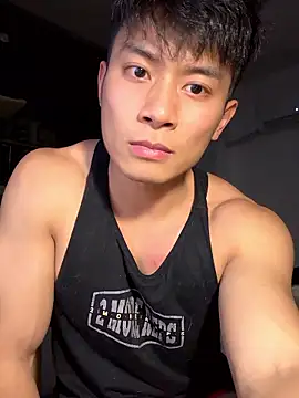 Snapshot of Carloskls1102 chatting on December 19, 2025, 12:34 pm Carloskls1102 online show from December 19, 2025, 12:34 pm