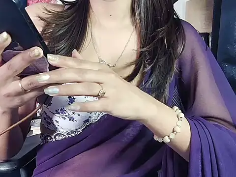 Snapshot of SongBird_01 chatting on May 25, 2026, 4:13 pm SongBird 01 online show from May 25, 2026, 4:13 pm