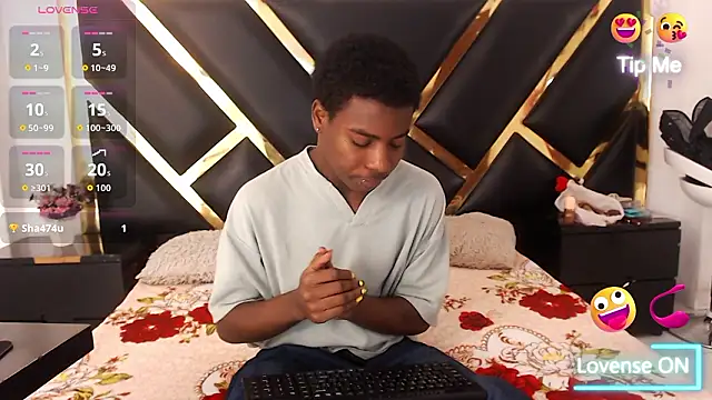 NoahJhonson69 online show from February 13, 2026, 12:01 pm