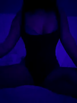 Snapshot of Amorous_Nova62X chatting on December 19, 2025, 1:23 am Amorous Nova62X online show from December 19, 2025, 1:23 am